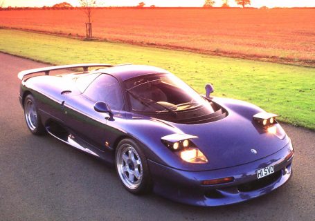 Короткая история забытого суперкара Jaguar XJR-15