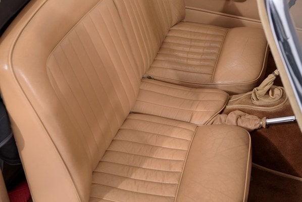 Jaguar XK150 Open Two Seater seats