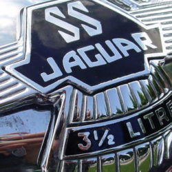 SS Jaguar 100 Saoutchik Roadster mascot