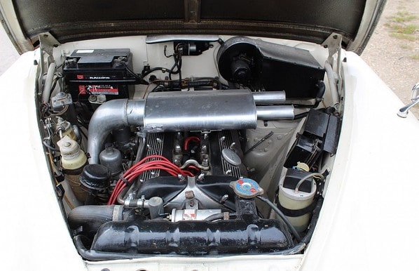 Jaguar 240 engine