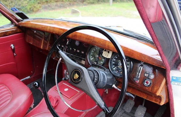 Jaguar 240 steering