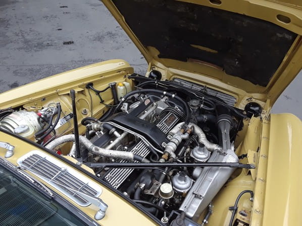 Jaguar XJ6 engine