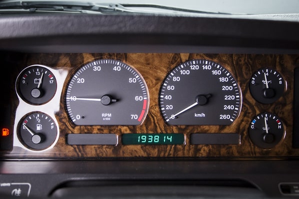 Jaguar XJ40 Generation 3 speedometr