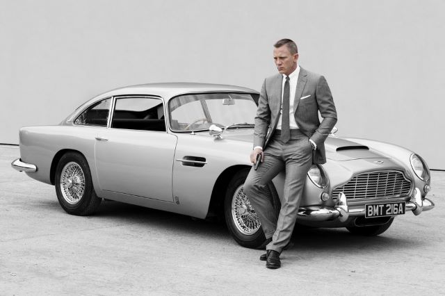 Автомобиль агента 007 Aston Martin DB5